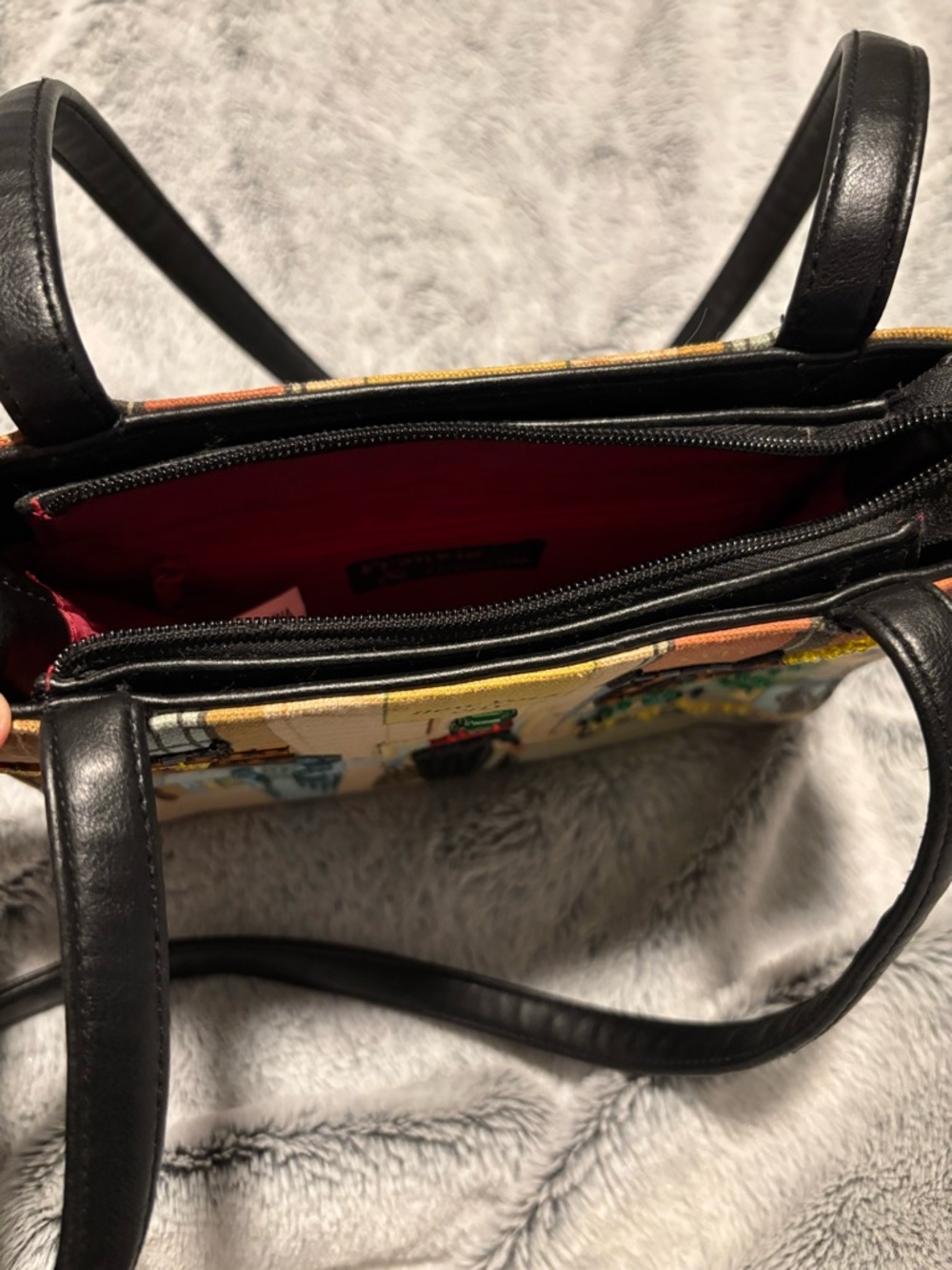 Embroidered City-Scene Shoulder Bag in Beige and Black - Picture 11 of 11